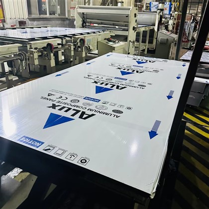 OEM প্রতিরক্ষামূলক ফিল্ম পাইকারি যৌগিক অ্যালুমিনিয়াম প্যানেল